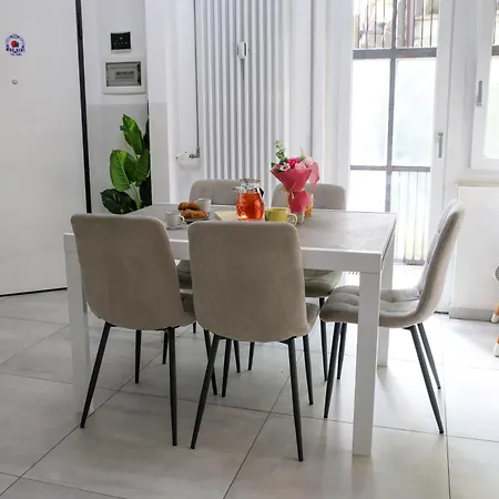 Spacious Near & Station By Pm *