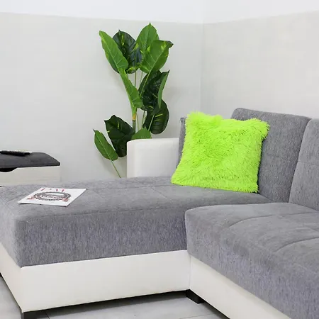 Spacious Near & Station By Pm Apartamento Como