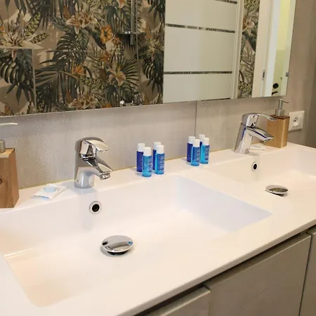 아파트 Spacious Near & Station By Pm *